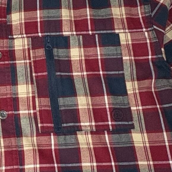 Wrangler ATG Long Sleeve Shirt Men's XL Red Blue Plaid Utility Organic Cotton - Picture 6 of 11